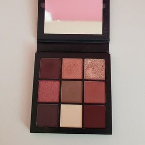 Huda Beauty Mauve Obssesion Palette